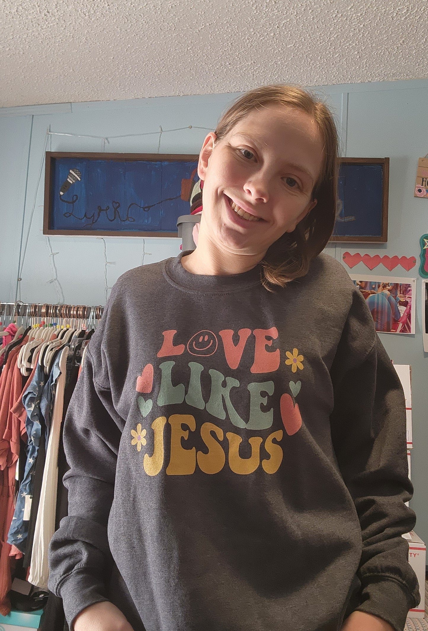 Love Like Jesus Sweatshirt- Curvy