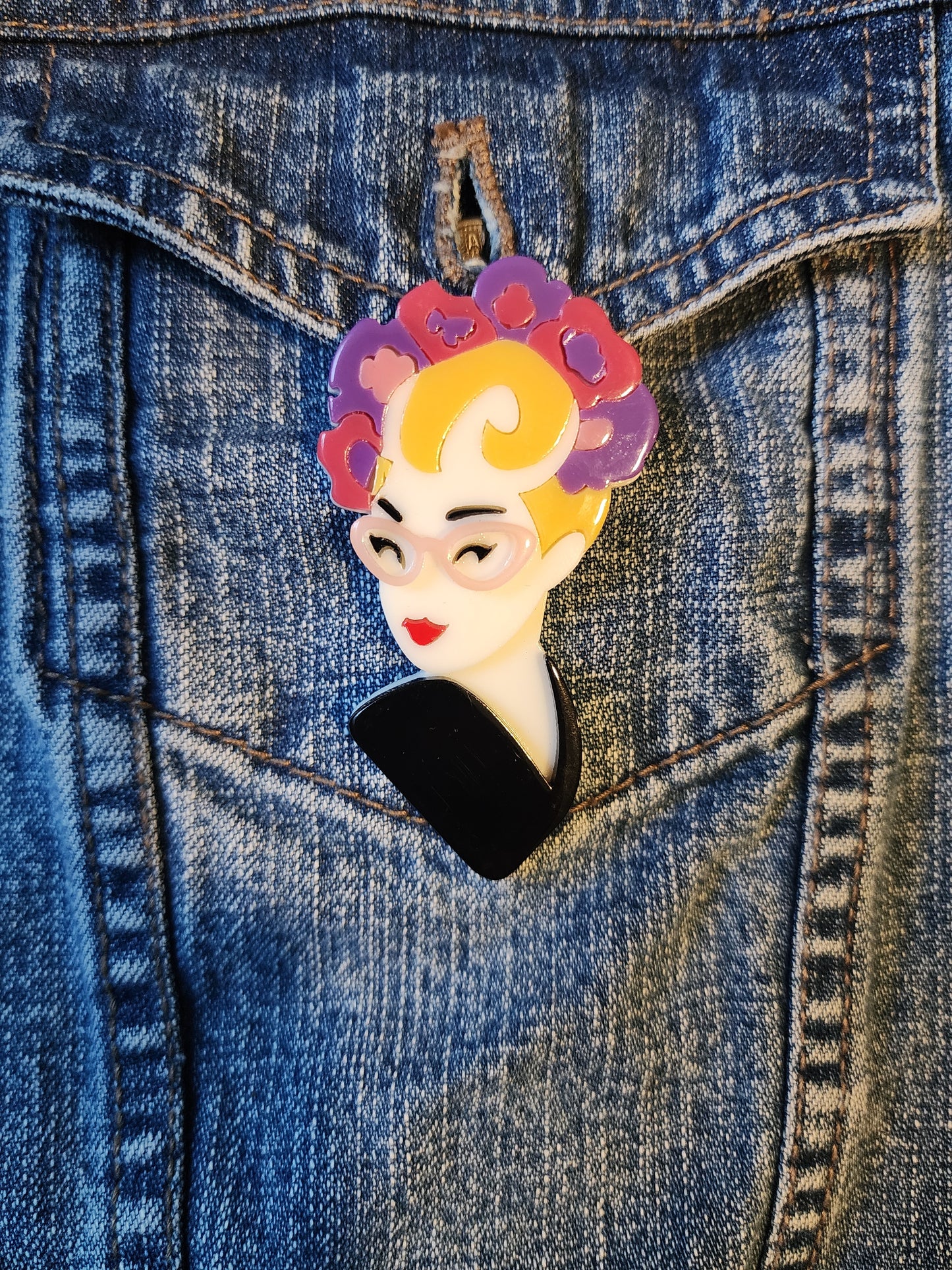 "Lucy" Pin/ Brooch