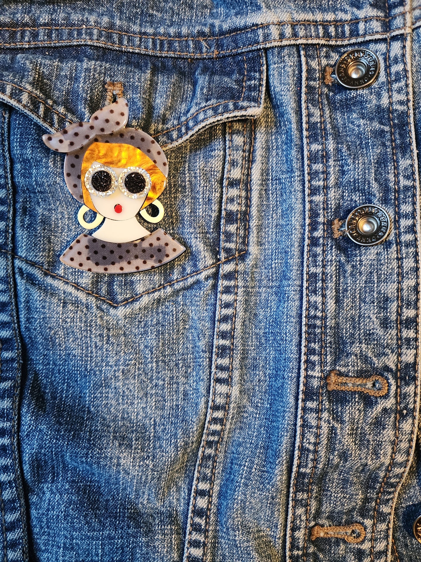 "Bonnie" Pin/ Brooch