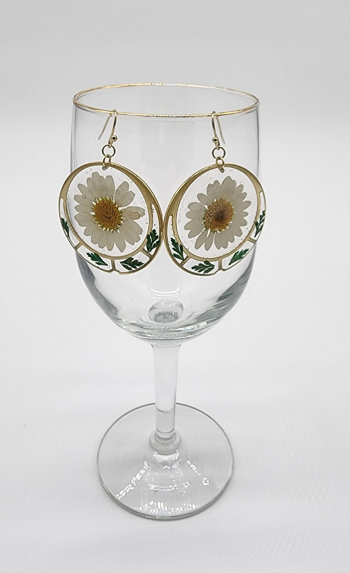 "Savannah" Daisy Earrings